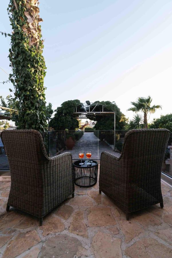 Villa Repsimia With Private Jacuzzi Kokkinos Pirgos Exteriör bild